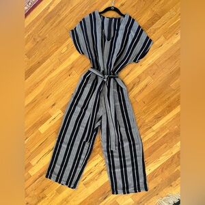 Rails V-neck Short Sleeved Jumpsuit size L